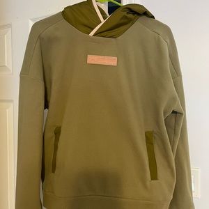 Under Armour pullover